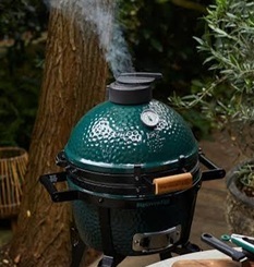 GRILLS &amp; SMOKERS